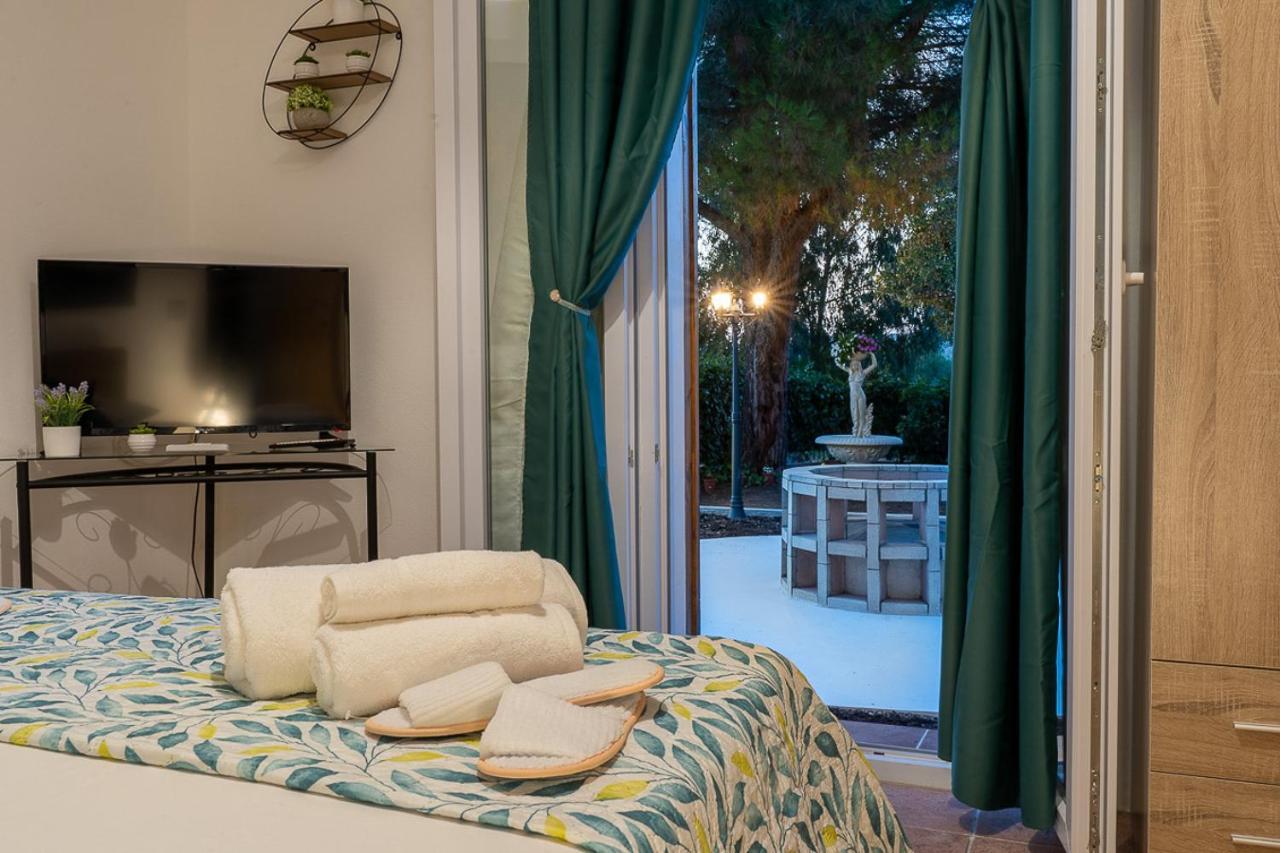 Casa Lachesi Caccamo Екстериор снимка