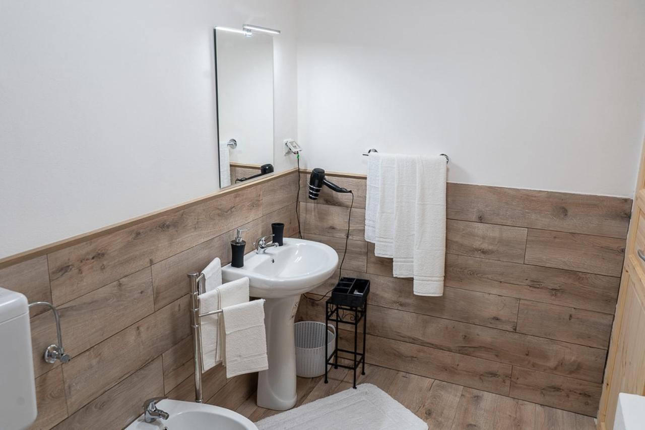 Casa Lachesi Caccamo Екстериор снимка