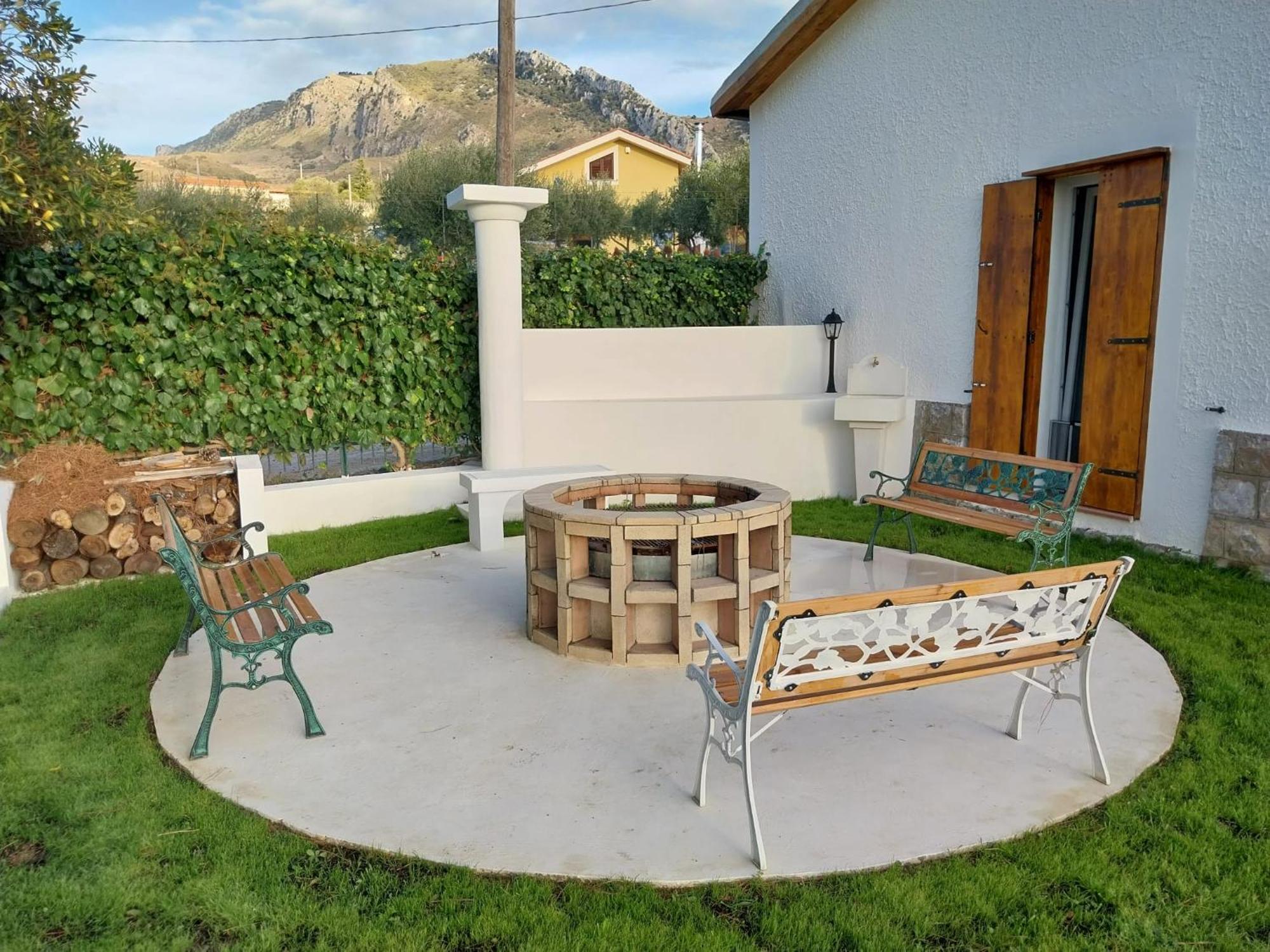 Casa Lachesi Caccamo Екстериор снимка