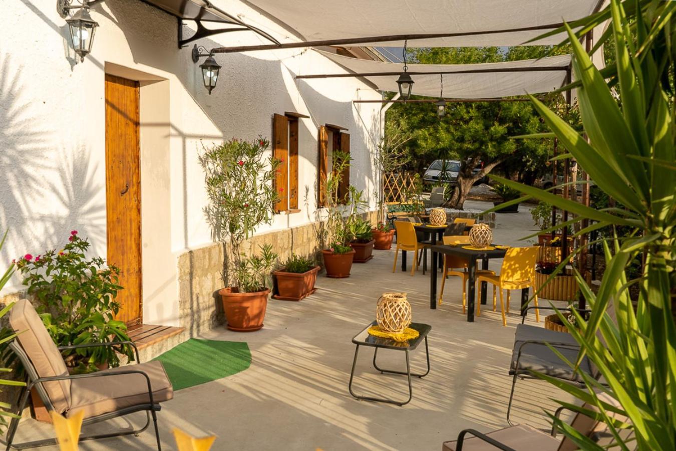 Casa Lachesi Caccamo Екстериор снимка